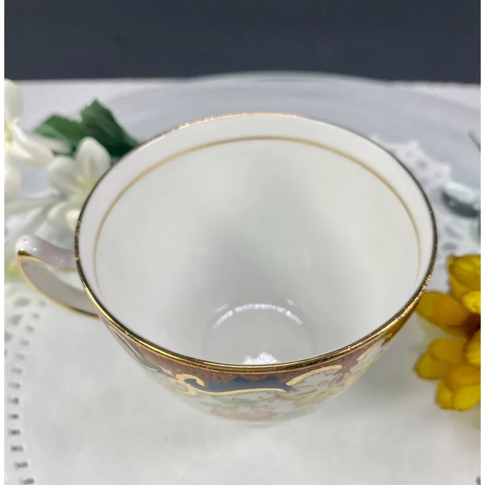 Rosina‎ England tea cup saucer, floral teacup gold trim, rare finding.